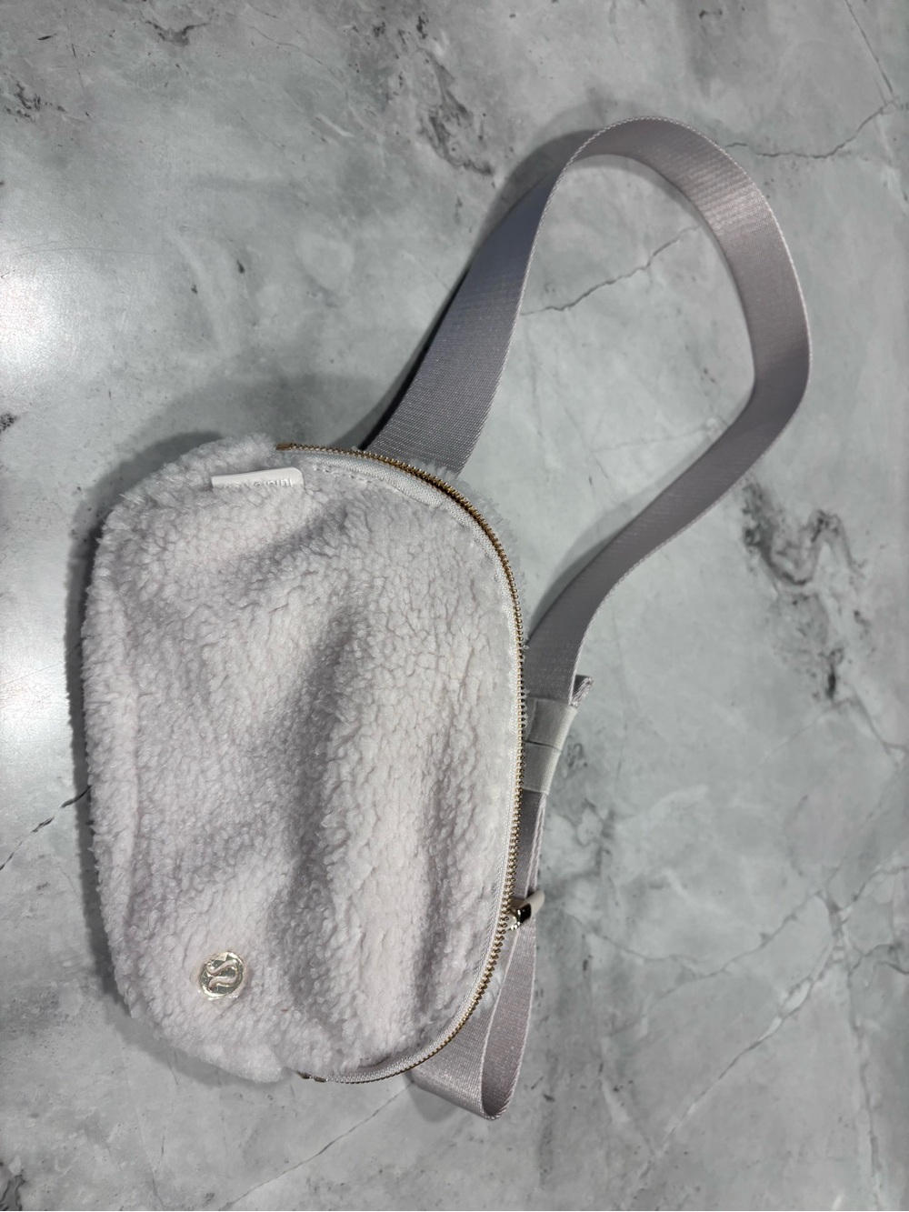 Lululemon Everywhere Belt Bag 1L - fleece! Ivory with gold hardware.